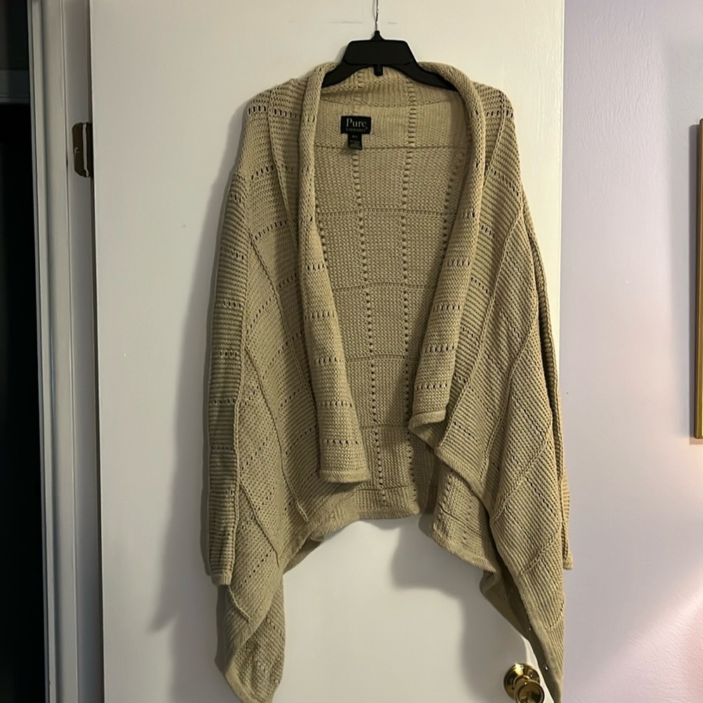 Tan/Beige open sweater size M/L